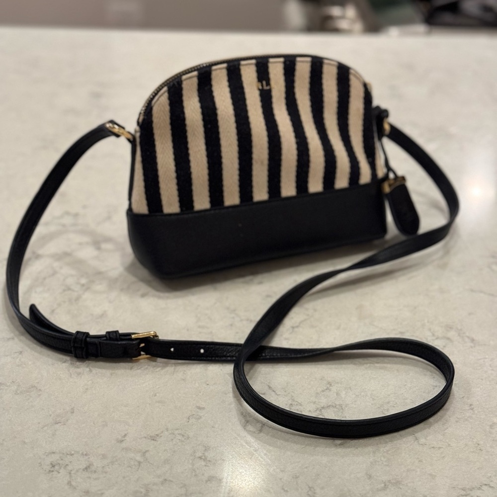 Ralph Lauren cream and navy shoulder bag with adjustable leather strap - Picture 13 of 16